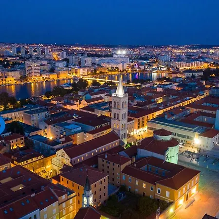 Centro Апартаменти *